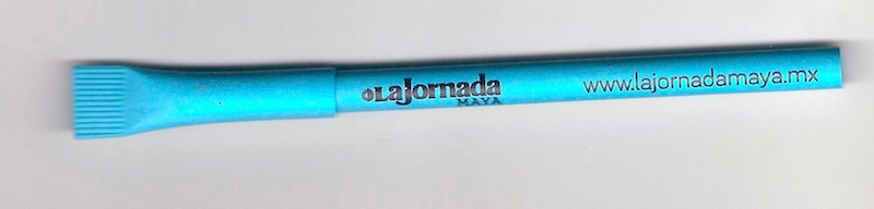 Un bolígrafo que fue obsequiado en la presentación